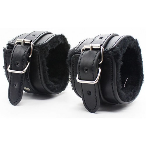 Ολοκληρωμένο Σετ 10 ερωτικά αξεσουάρ Naughty Toys