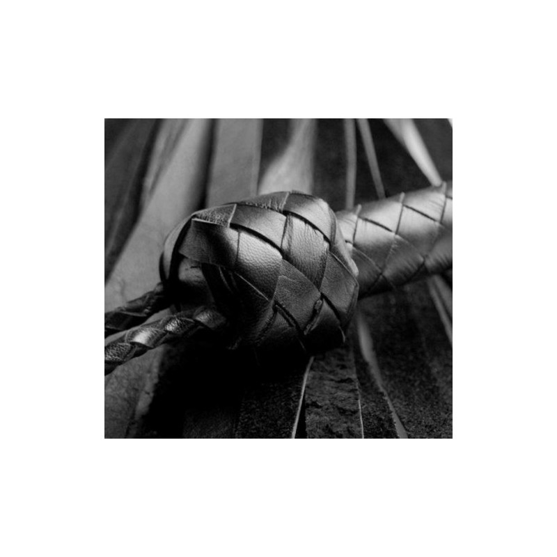 Μαύρο δερμάτινο μαστίγιο Naughty Toys 48 εκ