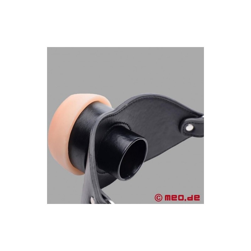 Φίμωτρο στόματος με ομοίωμα μουνιού