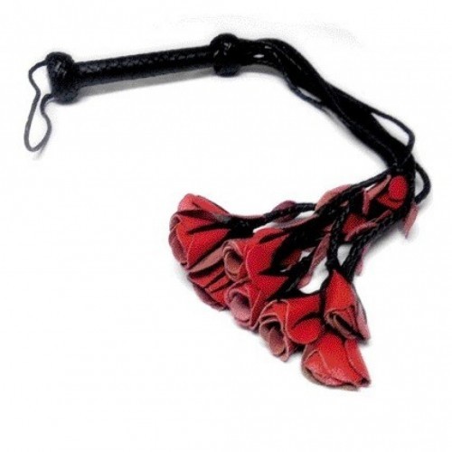 Μαστίγιο με εννέα λουριά και εξήντα τρία πέταλα