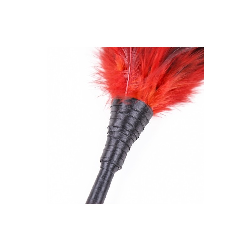 Κοκκινόμαυρη ξεσκωνίστρα πουπουλένια γαργαλίστρα 35cm
